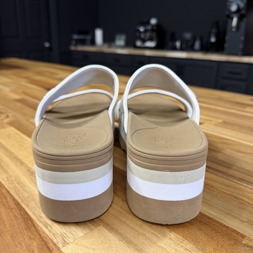 Reef Cushion Banded Horizon 2.5 White Size 8 Platform Strappy Sandals Slides - Picture 2 of 8